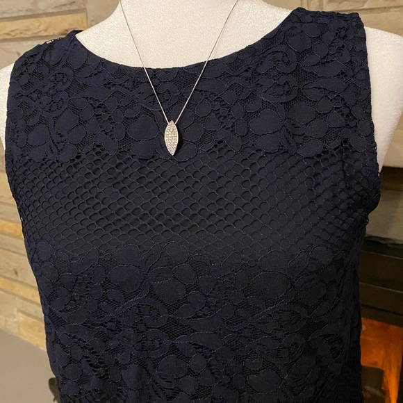 Ann Taylor Loft sleeveless lace blouse shirt top - Picture 2 of 5